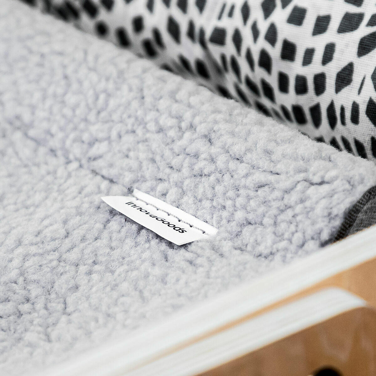 La hamaca colgante perfecta: cómoda, segura y adaptable para el descanso y juego de tu gato