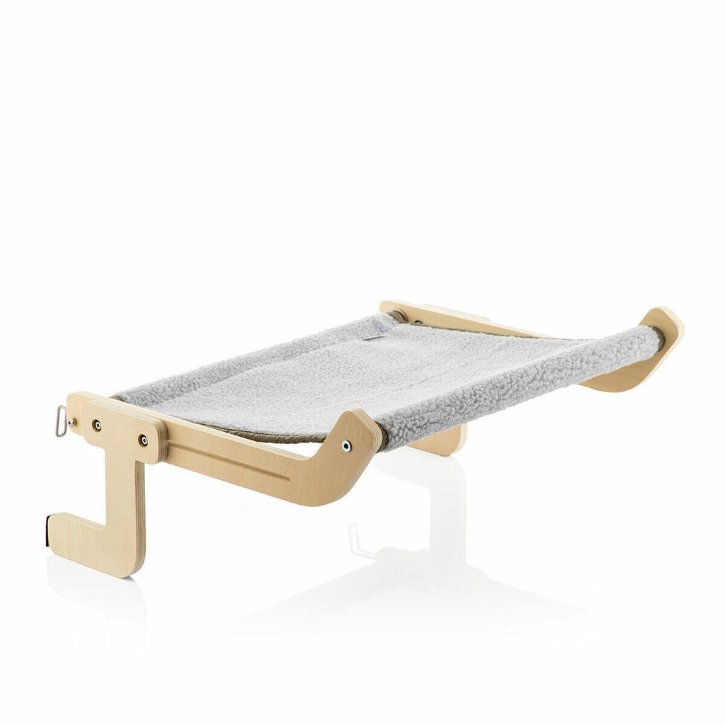 La hamaca colgante perfecta: cómoda, segura y adaptable para el descanso y juego de tu gato