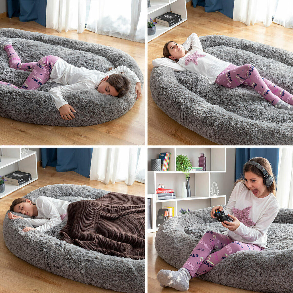 Duerme, relájate o juega con tu mascota sin desordenar tu cama